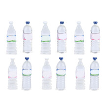 Ensemble de 40 bouteilles d'eau pour maison de poupée - 4 styles en résine