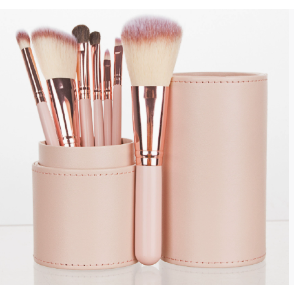 Professional makeup brush, Synthetic kabuki brush for Foundation make-up powder, Blusher eye shadow, Concealer high gloss brush, Vegan and cruelty-fr