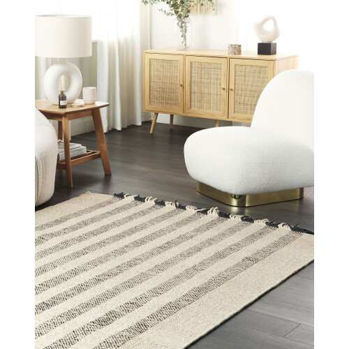 Beliani Rug TACETTIN White 160 x 230 cm Wool 1