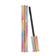 Mascara premium en fibres de soie, waterproof, formule douce et hypoallergénique, volume et longueur extrêmes, application et démaquillage faciles.