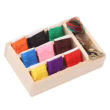 Kit di scatola da cucito per case delle bambole Scala 1:12 Colori vivaci Decorazioni in miniatura fai da te
