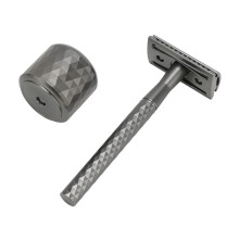 Reusable Double Edge Safety Razor with Non Slip Handle Eco Friendly Metal Razor for Close Shave Corrosion Resistant Sleek Stand Durable Materials