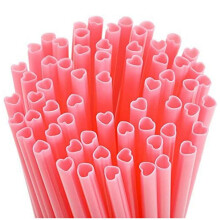 Canudos em formato de coração rosa para o Dia dos Namorados da IMCBSTT, ideais para café e leite, perfeitos para presentear a noiva e para