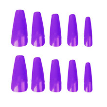 Ongles extra longs style ballerine, finition mate, à coller, couvrants, adaptés à un usage professionnel en salon ou à domicile. Ongles en