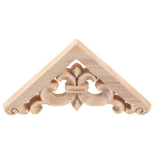 Decoratieve hoekwandlamp van gesneden hout, 8 x 8 cm, ongeschilderd.