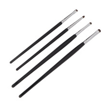 Set di 4 pennelli per ombretto e eyeliner, con manico morbido e dettagli precisi