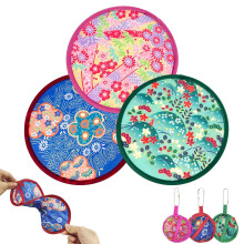 Alegria de verão em suas mãos: Leque dobrável com um encantador desenho de flor, abrace o estilo japonês para festas, casa e decoração pessoal.