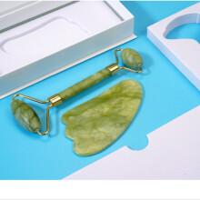 Gesichtsmassage-Set, Anti-Falten-Jade-Roller mit Naturstein, Gua-Sha-Werkzeug für glatte Oberflächen zur Förderung der Entspannung, vielseitige
