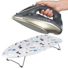 Beldray Steam Iron Tabletop Ironing Board 2in1 Cordless Ceramic Dog Print