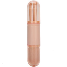 Kompaktes und leichtes 4-in-1-Make-up-Pinselset mit Einziehmechanismus für natürliches Make-up, ideal für unterwegs und vielseitig einsetzbar.