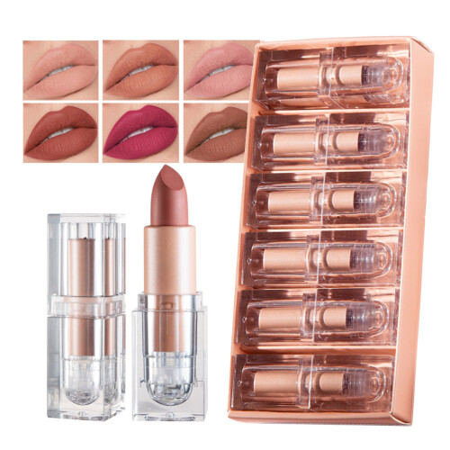 Chic Lip Affair: Ματ κραγιόν με πλούσια χρωστική ουσία, ανθεκτικό στη χρήση και χωρίς