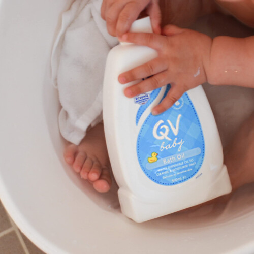 QV Baby Bath Oil, 500ml - with Vitamin E, Delicate 1