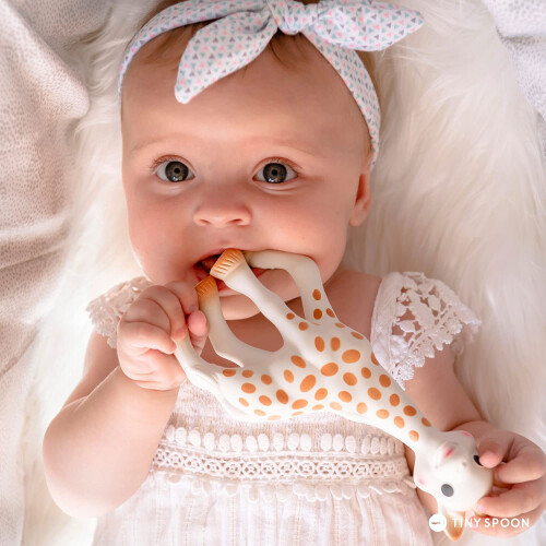 Sophie la Girafe Sophie la girafe Teether and Comforter Gift Set – 1