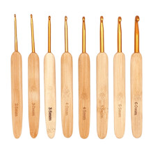 Wood Handle Crochet Hooks, Comfortable Grip Crocheting Tools for Reducing Hand Strain, Bamboo Handle Crochet Set with Size Marked, Perfect for DIY