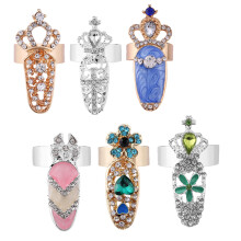 Bague d'ongles tendance et élégante, ornée de cristaux et de motifs 3D exquis, en alliage ajustable, pour ongles naturels ou artificiels, idéale