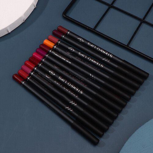 Lip Makeup Revolution, Φυσικά Ενυδατικά, Ανθεκτικά σε Μουτζούρες Χειλιών με Χρώματα Υψηλού 2