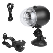 Luci da DJ per interni auto, realizzate con materiali RGB ecocompatibili per creare atmosfere suggestive durante le feste.