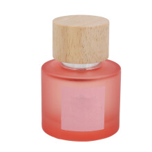 Navulbare autoparfumverspreider met natuurlijke etherische oliën, houtachtige citrusgeur, langdurige geur, geurverwijderaar, premium geur met