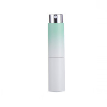 Flacons vaporisateurs de parfum portables, rechargeables, format voyage, étanches, avec tête de vaporisation rotative.