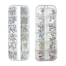 Glitzernde Nagelsteine in verschiedenen Formen, Kristall-Strasssteine mit flacher Rückseite für Kreativität, Reisen und Arbeit – aus