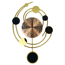 Stilvolle Metallwanduhr für anspruchsvolle Dekore,