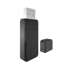 Il compagno di gioco definitivo, adattatore wireless dal design compatto per controller Xbox One, permette di collegare fino a otto controller a PC