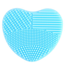 Makeup Brush Cleaner Mats, Double Side Design Silicone Cosmetic Brush with Soft Silicone Washing Scrubber for Efficient Cleaning, Heart Shape Makeup
