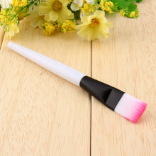 Luxurious Sensation Facial Mask Brush With Soft Bristles, Premium Synthetic Bristles For Gentle Touch During Skincare Products Application And DIY