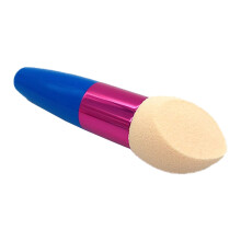 Houbička na make-up s rukojetí pro multifunkční použití, houbička ve tvaru houby nabízí přesnost a možnosti míchání při líčení