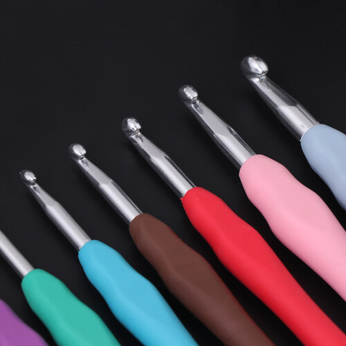 Ergonomic Multi Colour Crochet Hooks Yarn Knitting-5.0mm 2