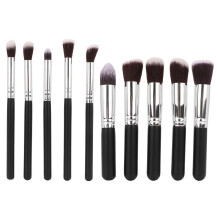 Ensemble de 10 pinceaux de maquillage à poils vegan, non testés sur les animaux. Application impeccable. Doux et résistants. Faciles à nettoyer.