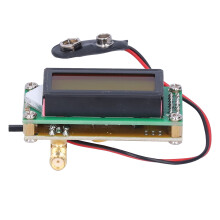 Digitale vermogensmeter/frequentieteller met verlicht display, 1-500 MHz RF-meetmodule met SMA-ingang en energiezuinig ontwerp voor amateurradio.