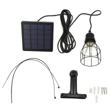 Luminária solar pendente para exterior, com cordão e controle remoto, ideal para uso interno e externo em gazebos e jardins. Possui painel solar