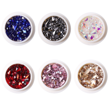Set mit verschiedenen Strasssteinen, Nagelkunst-Strasssteine mit leuchtendem Glanz und vielseitigen Anwendungsmöglichkeiten, 4000 Stück dekorative