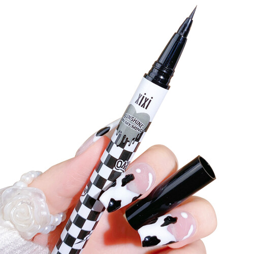 Επανάσταση στην εμφάνισή σας, υγρό eyeliner μακράς διαρκείας με εξαιρετικά λεπτή