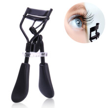 Professionelle Wimpernzange, Beauty-Tool aus Edelstahl mit eleganter Kurve für einen augenöffnenden Effekt. Für den privaten und professionellen