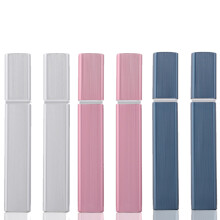 Elegantní Fragrance Guardian, certifikovaný uzavřený hliníkový atomizér, oboustranná obdélníková nádobka s protiskluzovými proužky,