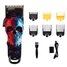 Cortapelos con motor de alta potencia, cuchillas afiladas de acero inoxidable, cortapelos inalámbricos y con cable para un corte preciso y duradero.