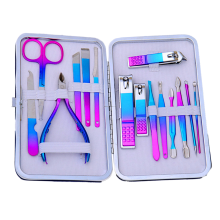 Kit per manicure in acciaio inossidabile, strumenti per la cura personale con lame ultra affilate, impugnatura antiscivolo in custodia di pelle