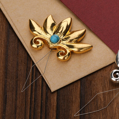 Chinese Styles Needle Threader Easy to-Gold with red diamon 1