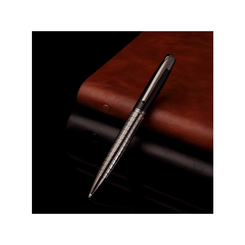 Timeless Writing Essential, Smooth Writing Pen with Water Resistance, Flexible Pen Clip for Everyday Convenience For Halloween Parties For Nightclubs
