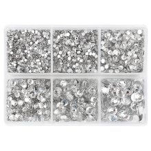 Gemas de vidro com base plana, cores vibrantes e excelente transparência, strass decorativos para enfeitar roupas e fazer joias. Multifacetadas.