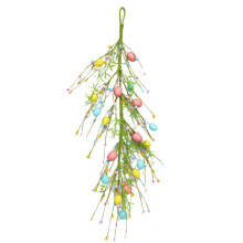 Couronne d'œufs de pâques avec guirlandes de-longue vigne