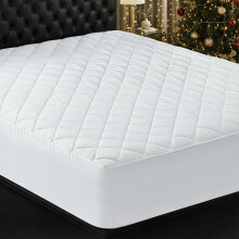 Quilted Fitted Mattress Pad (King) - Mattress Cover Stretches up to 16 Inches Deep - Mattress Topper by Utopia Bedding