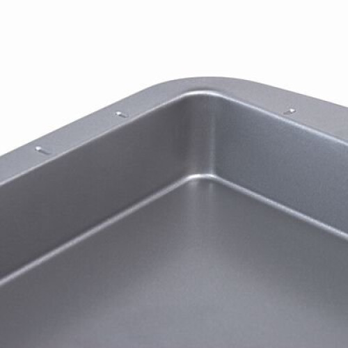Lakeland lakeland Traybake Tin – Integral Cutting Guides for Equal Slices 2