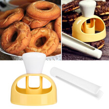 Easy-Clean Reusable Plastic Doughnut Cutter Mold with Ergonomic Handle