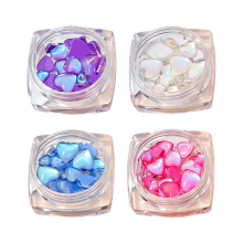 Cadeau idéal : strass en cristal en forme de cœur changeant de couleur sous la lumière, adaptés à différentes tailles d’ongles et
