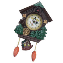 Wand-Kuckuckspendeluhr in Vogelhausform aus Kunststoff, einfach