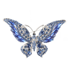 Broche de borboleta com strass e cristais, delicado e colorido, perfeito para usar na lapela de vestidos femininos e infantis.