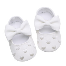Prewalker Bowknot Shoes Heart Pattern Embroidered For Girls White